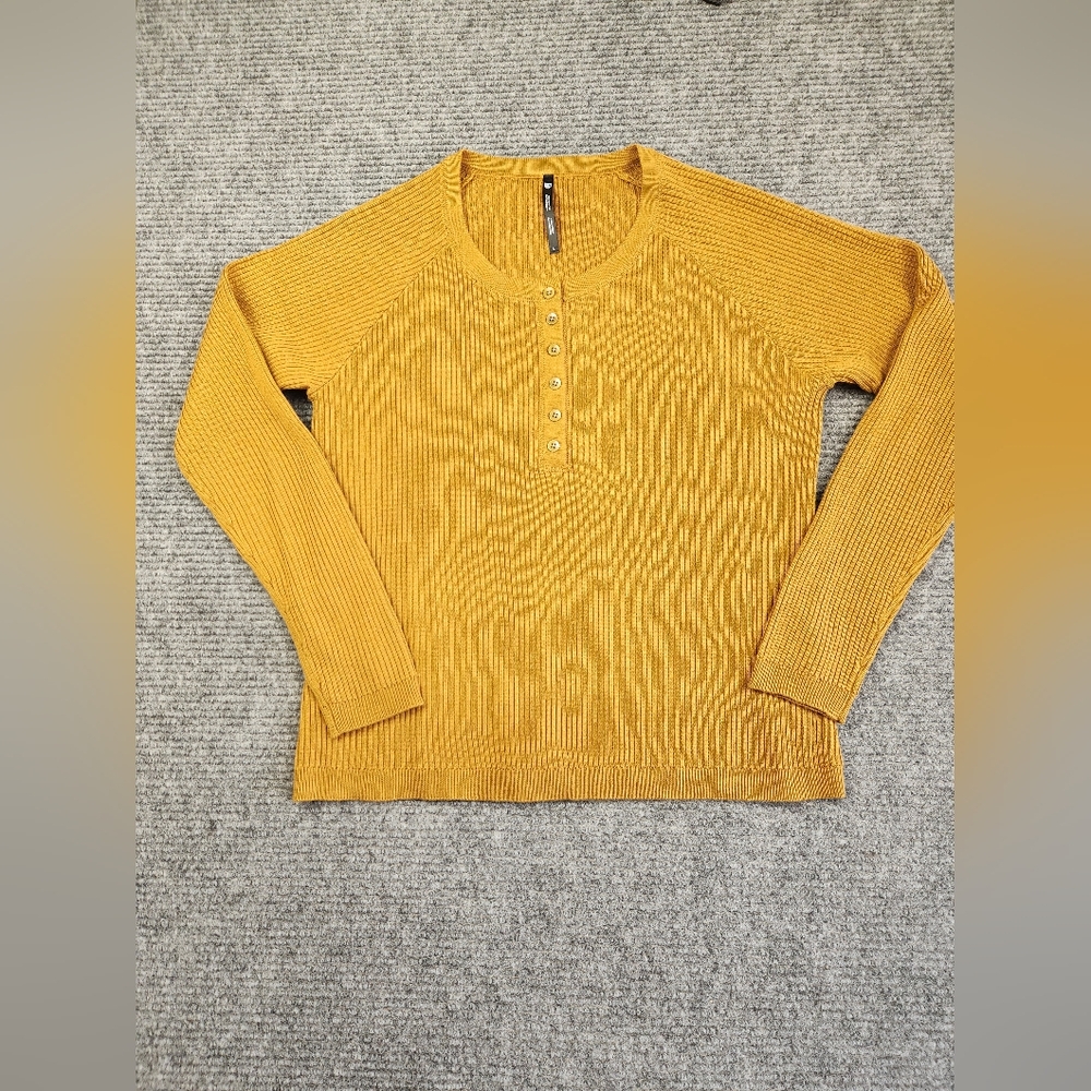 Kuhl Mustard Yellow Henley Crewneck Sweater